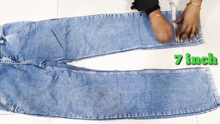 Fantastic and original idea using discarded jeans. reuse of waste textiles.