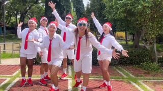 Christmas dance moves!!