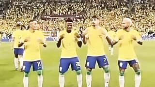 Dancinha copa do mundo ,toma toma ????