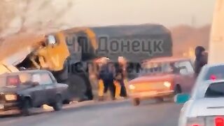 На Донбасі сталася ДТП з російськими орками - 16 з них загинули