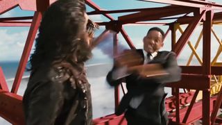 Agent J Triumphs Over Boris | Moment Of Revelation | Men In Black 3 | Screenfinity