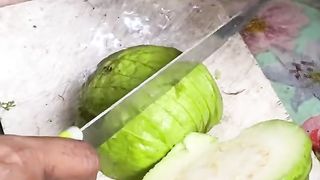 Green Guava Recipe - Spicy Masala Mix Pyara Makha - Bengali Street Food #shorts