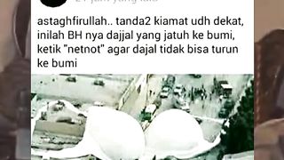 Emang beliau pake daleman ya?