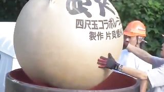 Yonshakudama is understood to be the world's largest single firework.