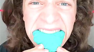 Big or small (spicy challenge)