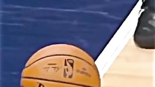 Wiggins honors Kobe