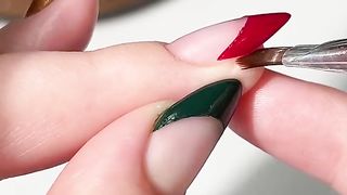 Classy #Christmas #Nail Design for 2023 #winter and #holiday season