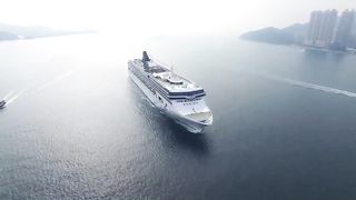 cruise ships that accommodate people for sightseeing
