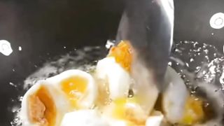 Sop kuah telur asin