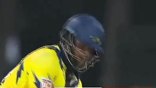 Great bowlings by Muhammad Amir in T10 league