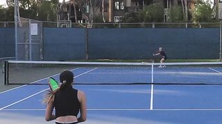 Ex-pro FLOWS on court!