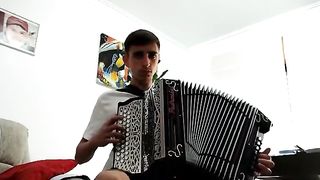 Another student of Filipe Oliveira playing very well.