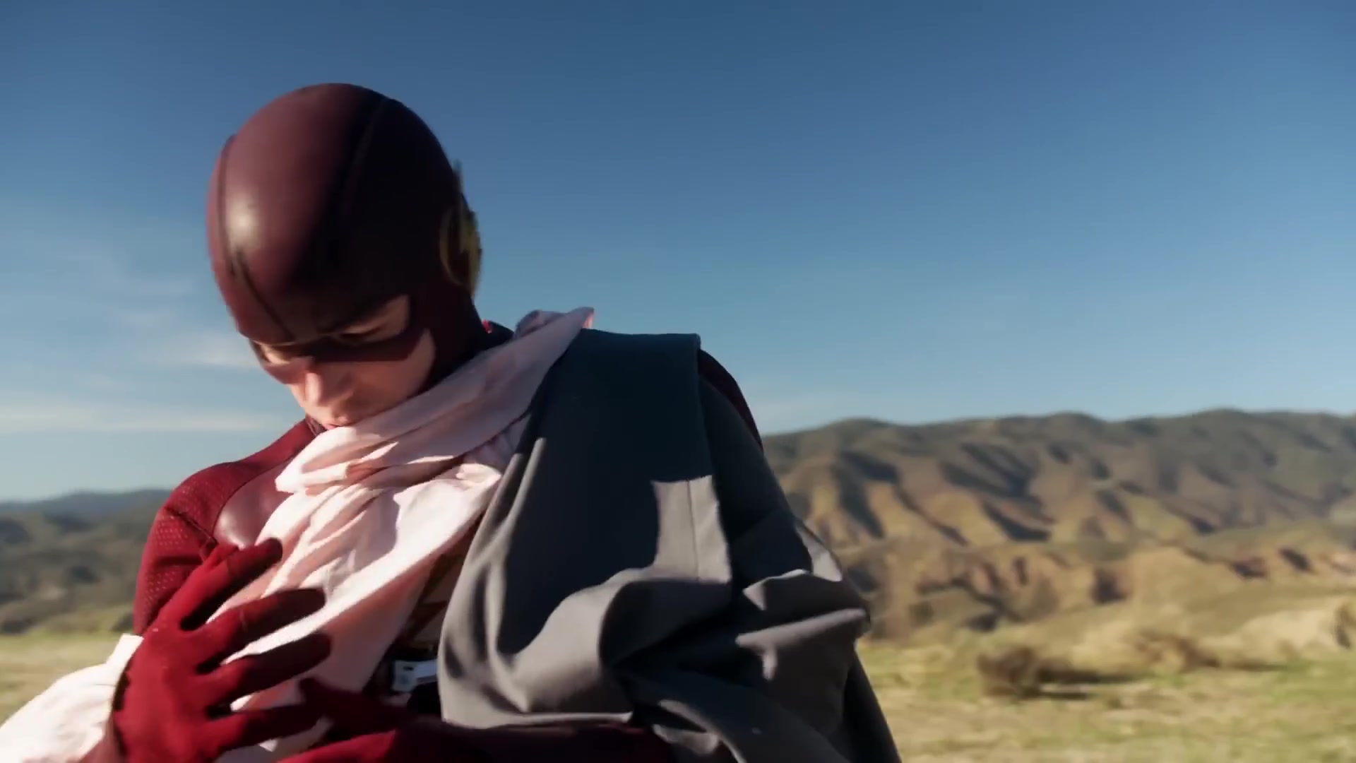 Supergirl Powers and Fight Scenes Arrowverse Crossovers(1080P_HD). by