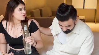 Jallad Biwi ???????????? #comedy #rajatswati #viral #funny #couplegoals #twist #funnycouple #youtubeshorts