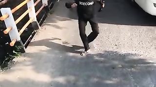 Joget musik bus