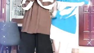 Watch Chinese beautiful couple dance video 4