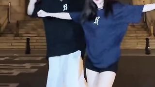 Watch Chinese beautiful couple dance video 6