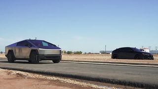 Tesla cyber truck vs Lambo Urus ???? Dtag race