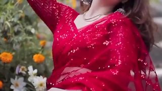 Beuatiful elina devia