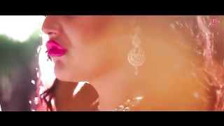 Desi Look song