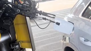 A new employee or a gas station is in Hangzhou