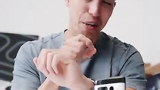 SnapSave.io-Is the Google Pixel Watch WORTH IT