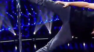 Is He a ROBOT or WHAT? It's NOT possible for a human to do this | FunCheck