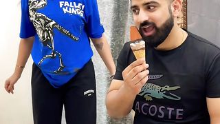 Ice Cream Toh Gyi ???? Must Watch ???? #icecream #couplegoals #funny #cute #youtubeshorts #rajatswati-VouYQkirJxI-720p-1701959416.