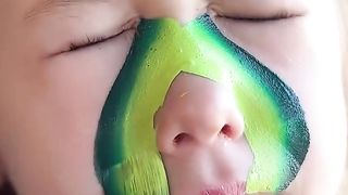 The grinch face painting!