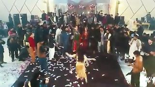 chal chaliye sunary kol- sohna dhol -- mehak malik latest dance performanc