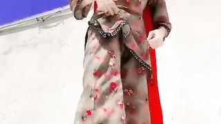 Watch the beautiful girl dance video