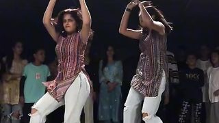 Woo Amazing Dance