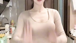 Watch Chinese beautiful girl video 71