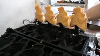 How to make a korean style taiyaki ice cream -