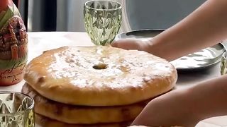 Осетинский пирог с картофелем и сыром