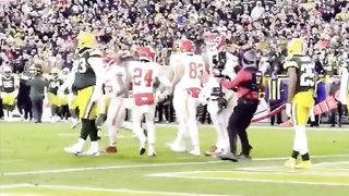 Viral Video: Travis Kelce's Heartwarming SIDELINE MOMENT