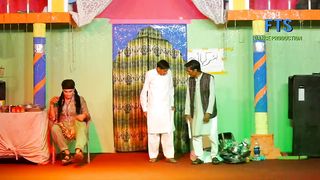 Madiha Khan Chaske Kyun Lena Mujra Dance FTS Dance Production.