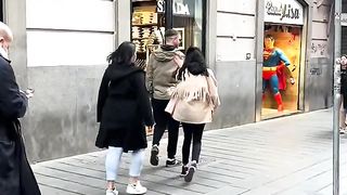 Looking for a husband in Napoli .