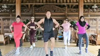 Senam penghancur lemak perut dan pinggang