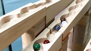 Wooden box balls tracking