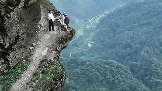 world's most dangerous train road