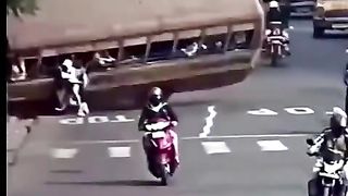 Bus ????????