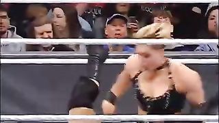 WWE Girls Fight Very Dangerous