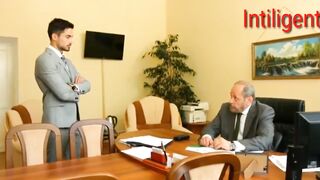 Школа.(  Нажмите на рекламу )