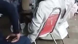 لوگوں سے ووٹ مانگنے گئے تو ایک عام شہری نے کیا حال کیا