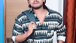 Koi Bole Mujhe Aaja Aaja Handsome-tM4T3xobyU0-720p-1702221573.