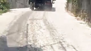 Hari libur kami tidak tentu, jam kerja kami tidak tentu, penghasilan kami pun tidak tentu, Tap....❓