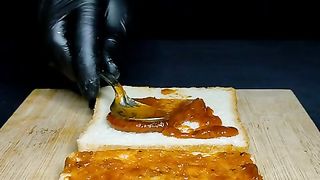 Mini bread