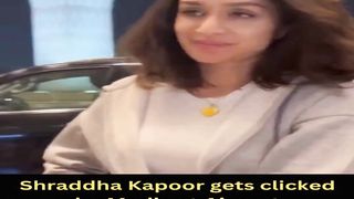 Shraddha Kapoor gets clicked by Media at Airport #shraddhakapoor #shorts #viral #youtubeshorts #trending #shortvideo #ytshorts