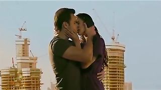 Tu Jo Hain song